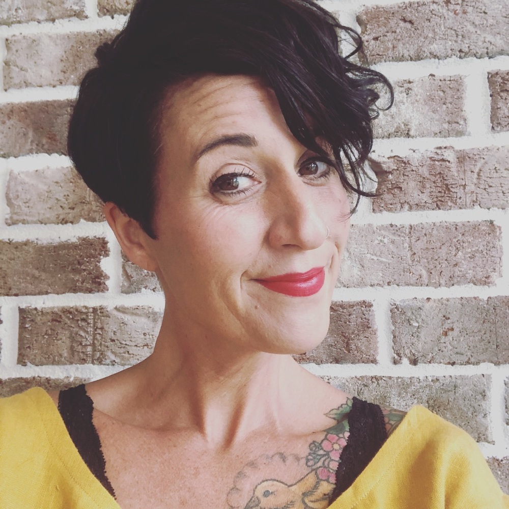 Meet your Posher, Holly